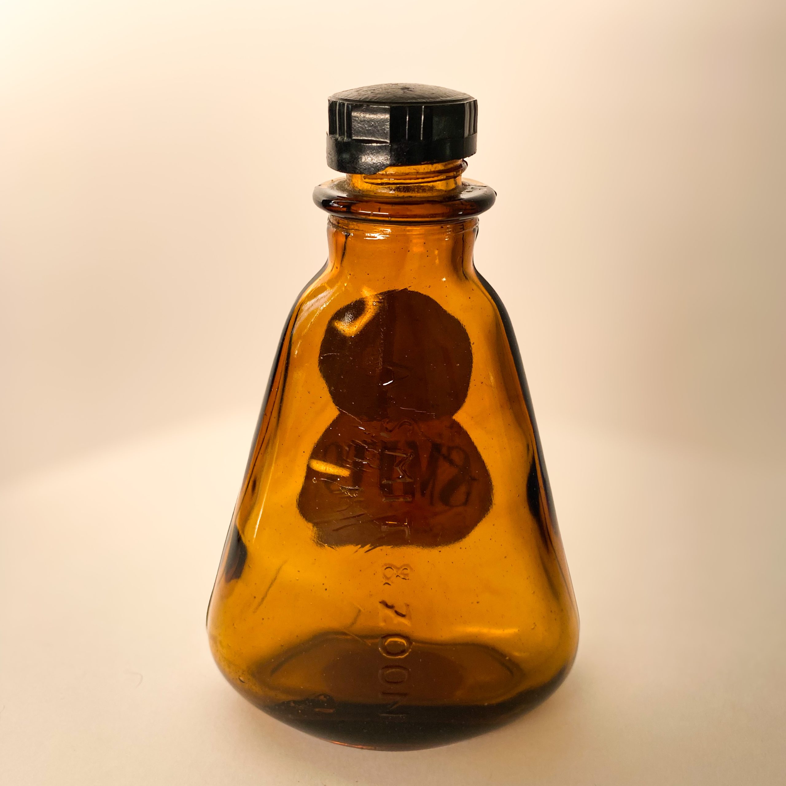 Original Smits Tran-flaske fra Bergen ca. 1940–1950 med bakelittkork